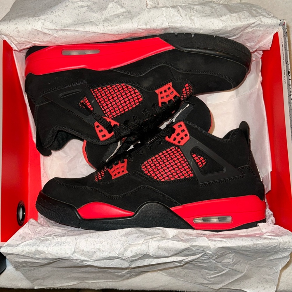 Nike Air Jordan 4 Retro  - Red Thunder